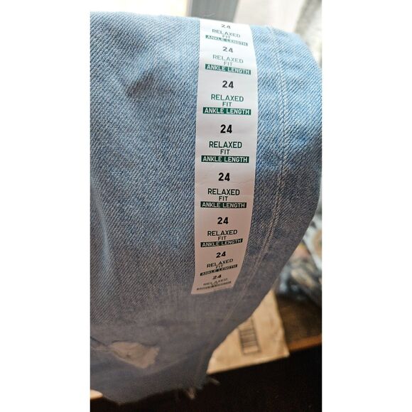 Uniqlo Ankle Distressed Blue Jeans Women's 24" High Waisted - Picture 7 of 11